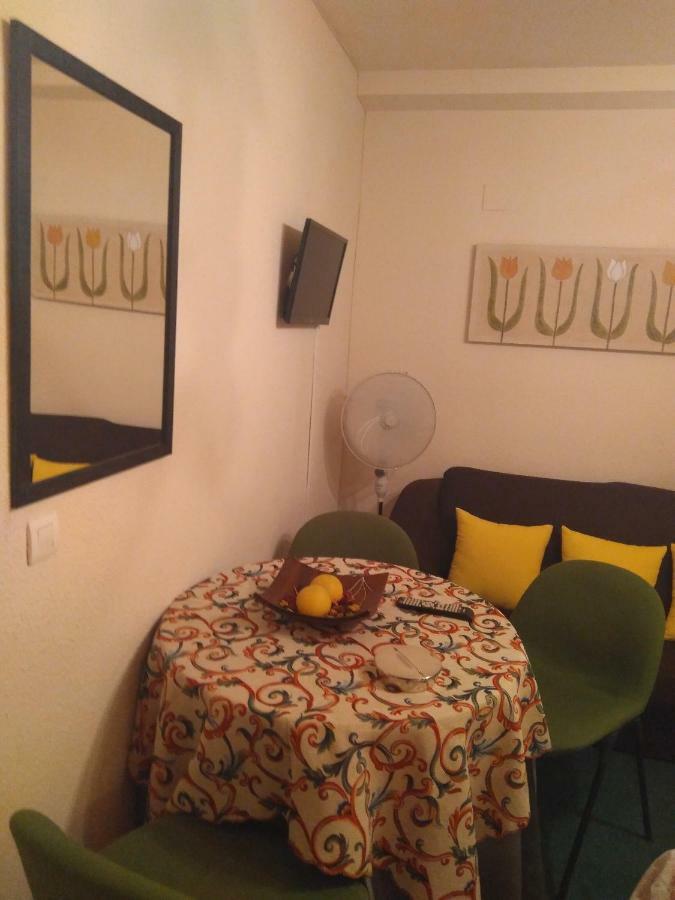 גרנדה Calle Frailes Apartamento מראה חיצוני תמונה